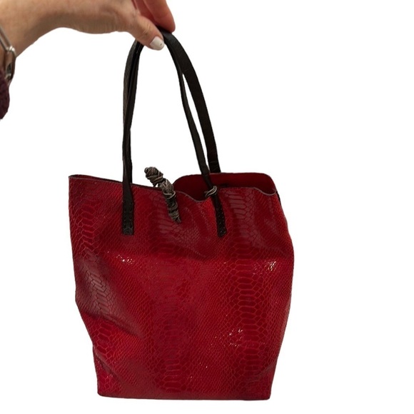 Authentic Marni Red Snakeskin Leather Tote with Zippered Pouch - Picture 1 of 15